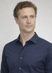 Andre Bogach, tenor studio portrait